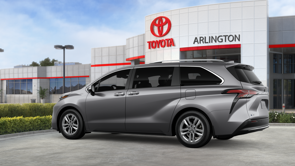 2026 Toyota Sienna — detail view