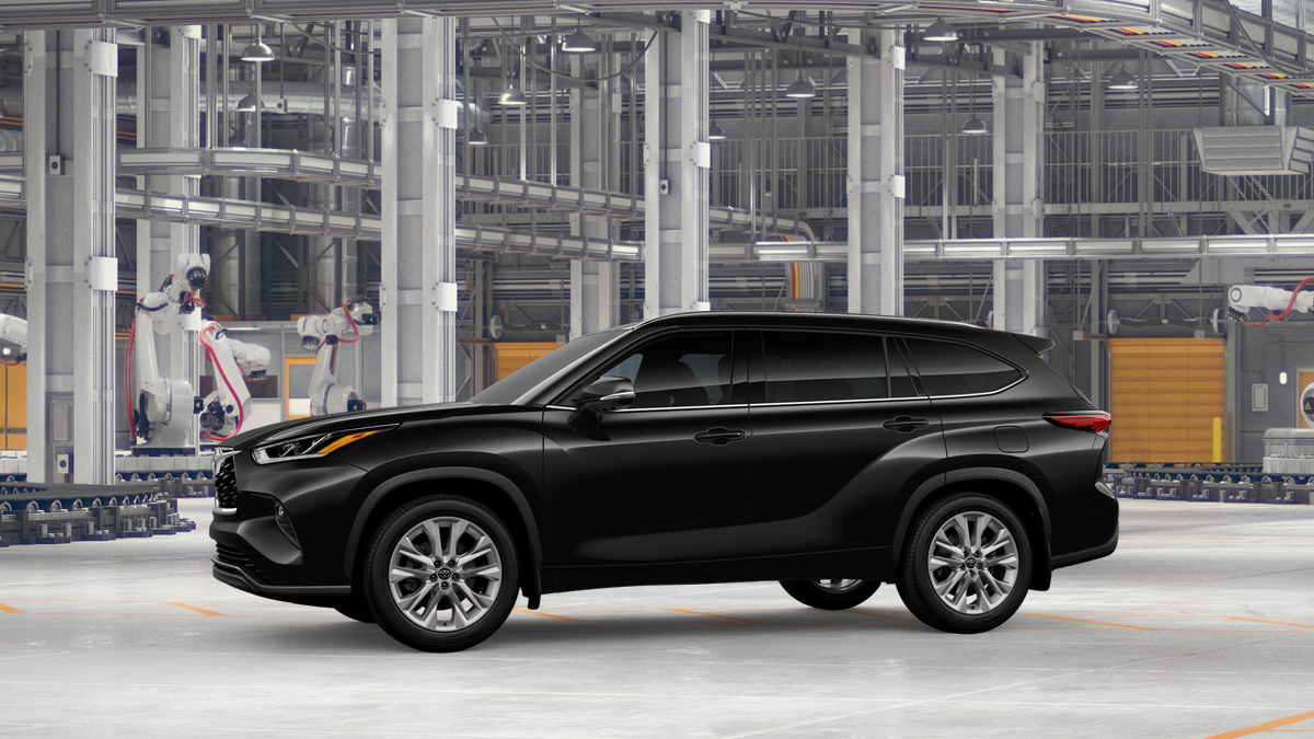 2026 Toyota Highlander — rear three-quarter view